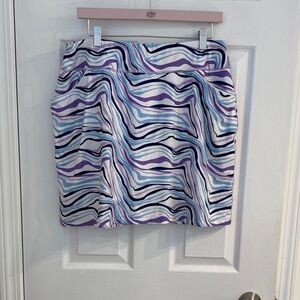 Coolibar Golf Skort Multicolor Wave Pattern, size Large, UV Protection
